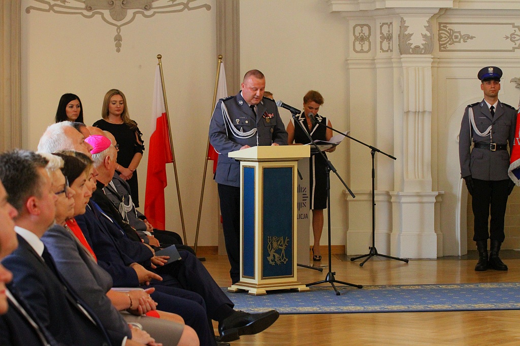 Odbyła się uroczysta akademia z okazji święta policji	