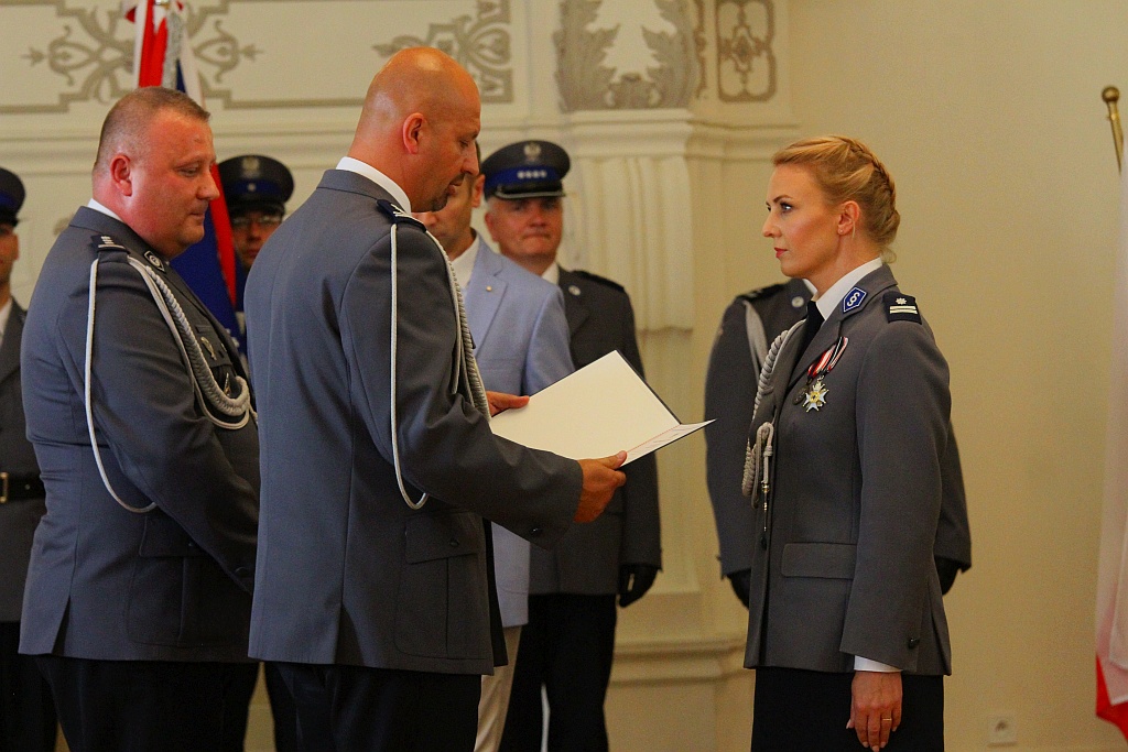 Odbyła się uroczysta akademia z okazji święta policji	