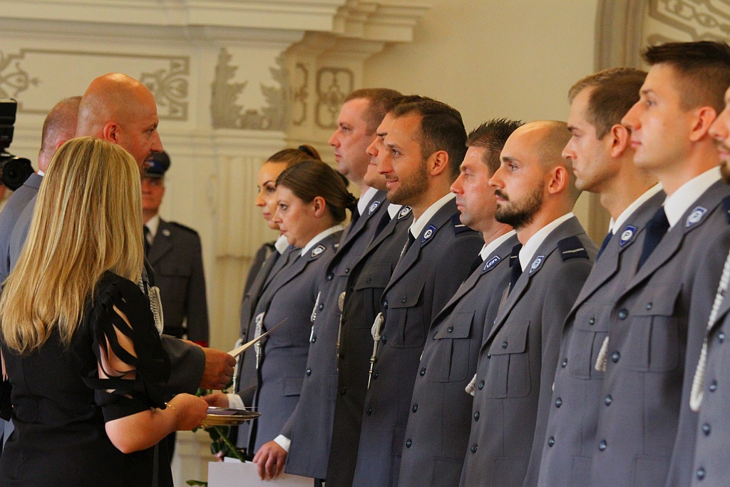 Odbyła się uroczysta akademia z okazji święta policji	