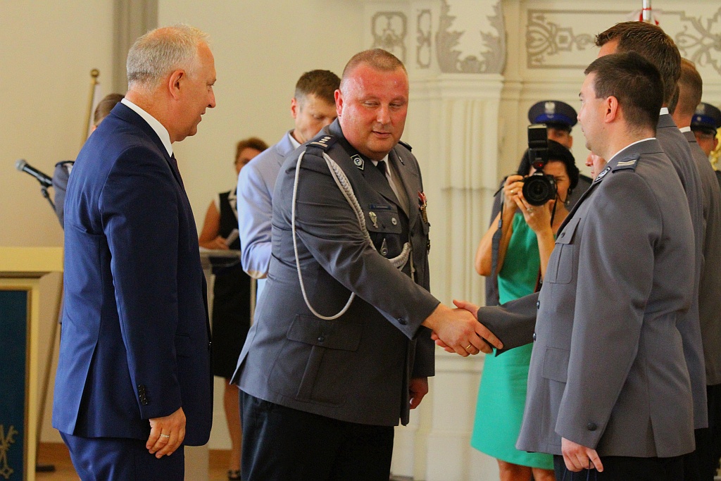 Odbyła się uroczysta akademia z okazji święta policji	