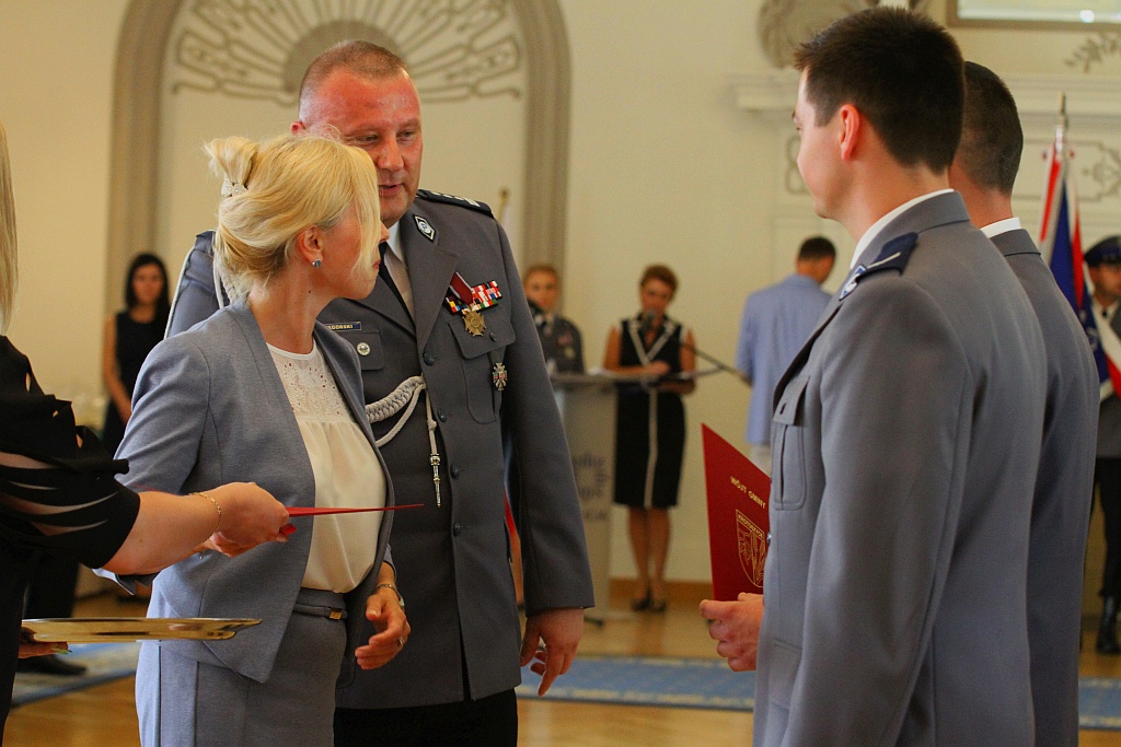 Odbyła się uroczysta akademia z okazji święta policji	