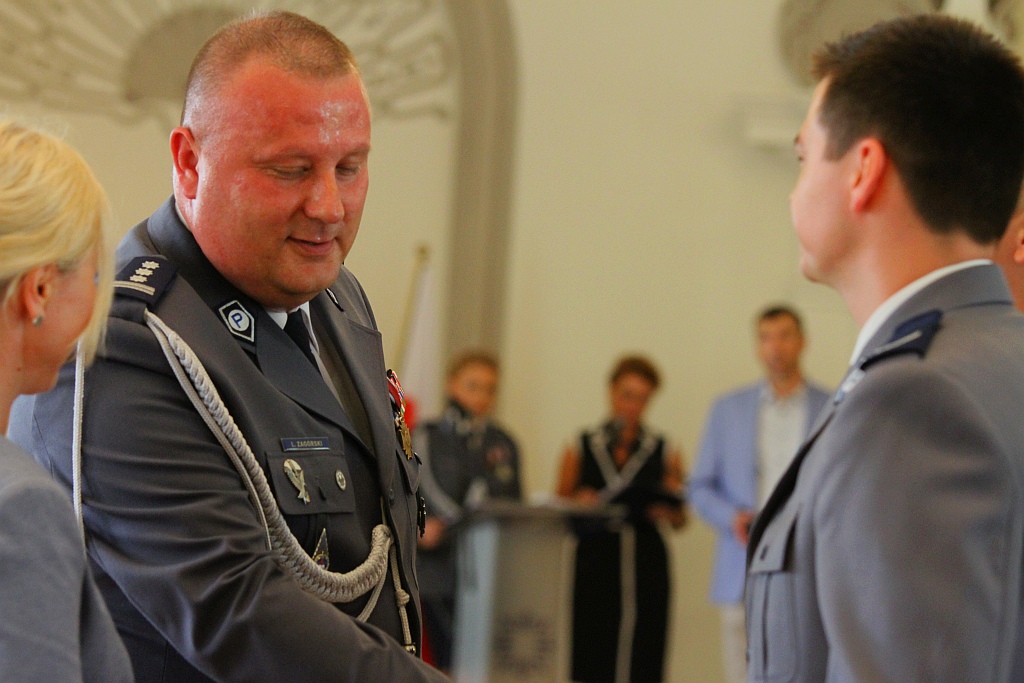 Odbyła się uroczysta akademia z okazji święta policji	