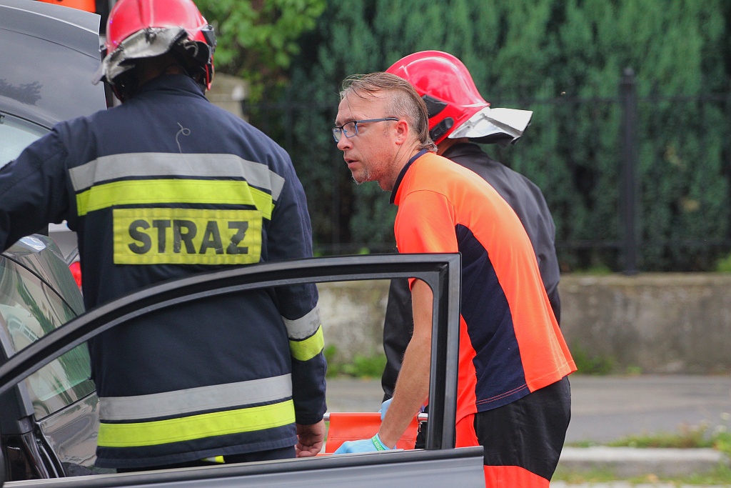 Wypadek na Grabskiego. Trzy osoby odwiezione do szpitala