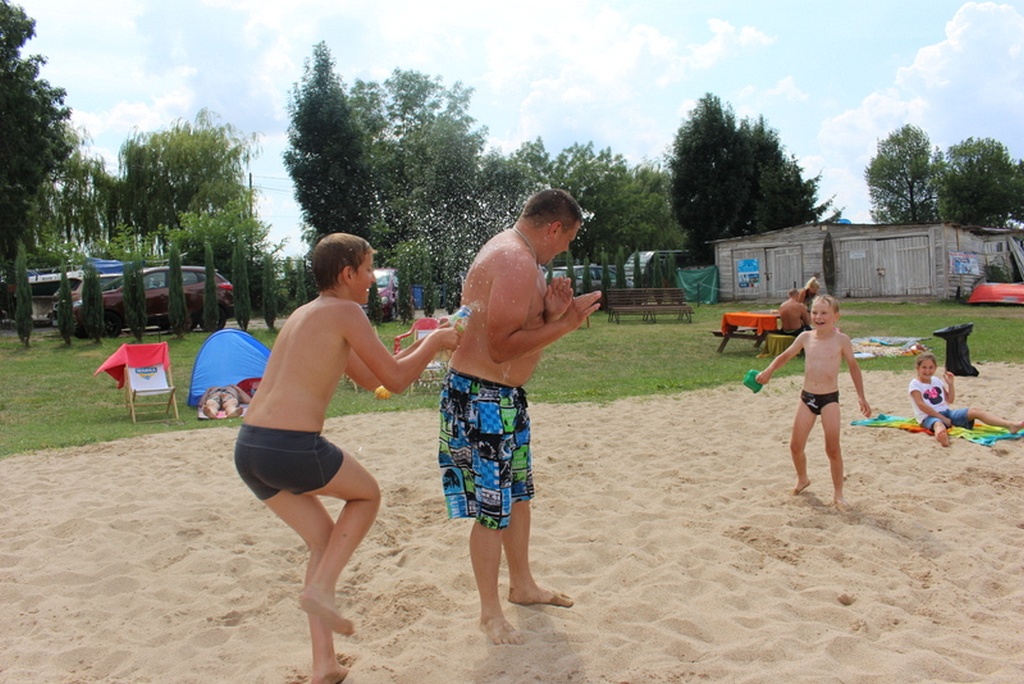 Trzy wesołe dni zabawy dzieci z gminy Legnickie Pole