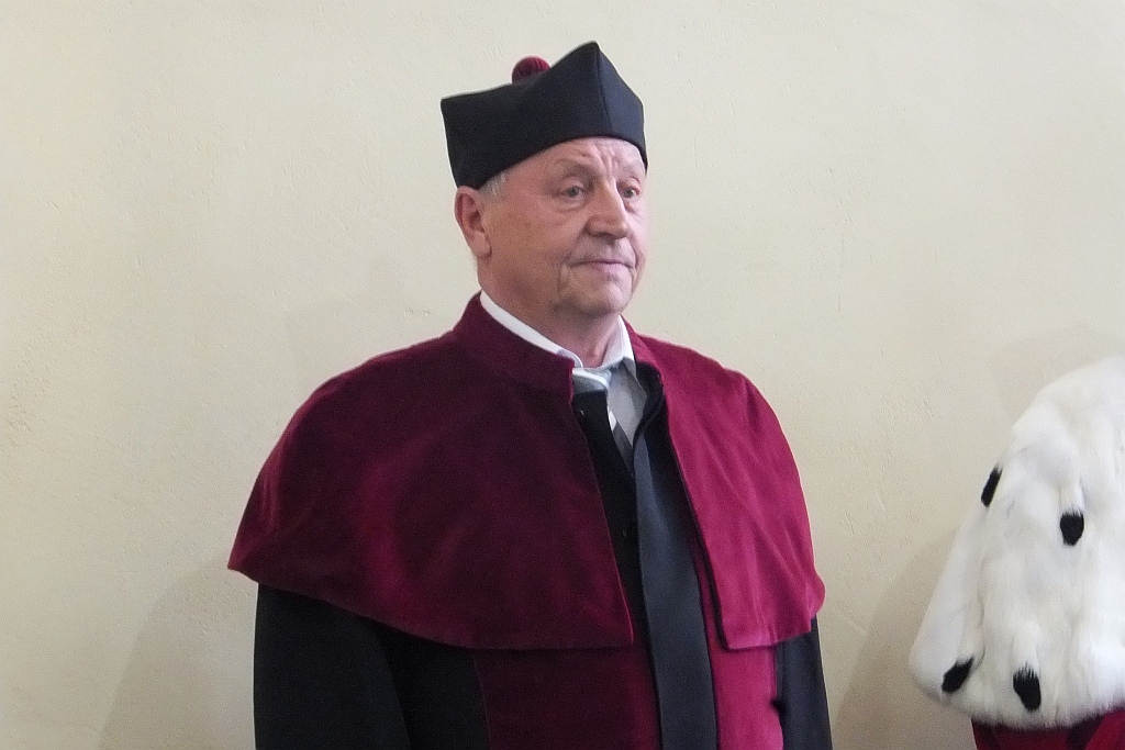 Absolwenci Wyższej Szkoły Medycznej odebrali dyplomy