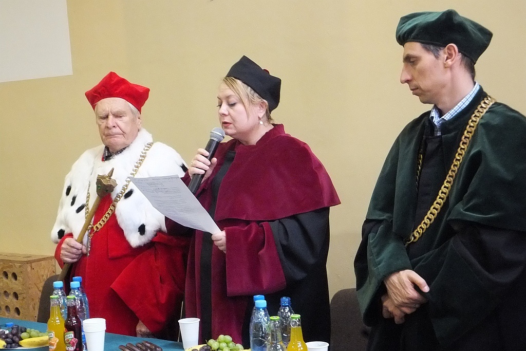 Absolwenci Wyższej Szkoły Medycznej odebrali dyplomy