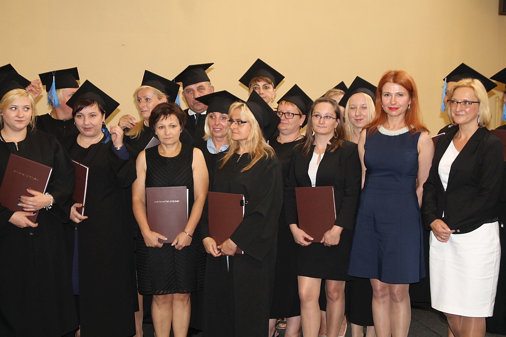 Absolwenci Wyższej Szkoły Medycznej odebrali dyplomy