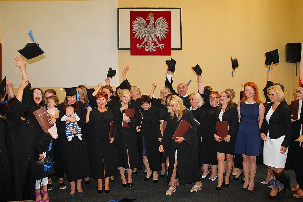 Absolwenci Wyższej Szkoły Medycznej odebrali dyplomy