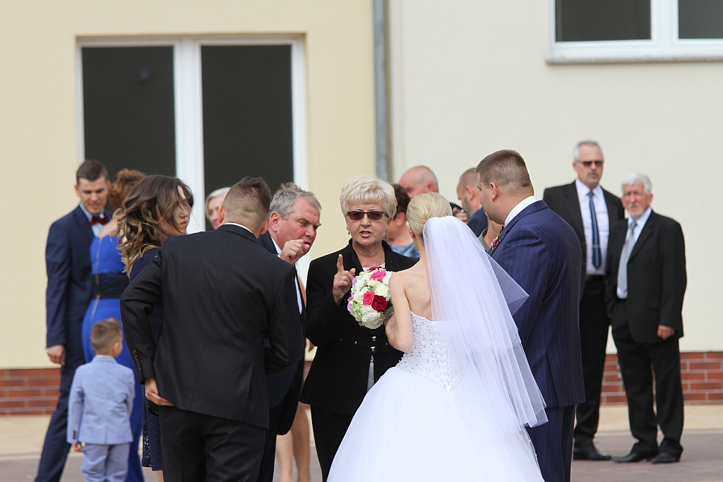 Wzięli ślub nad wodą zamiast w Urzędzie Stanu Cywilnego