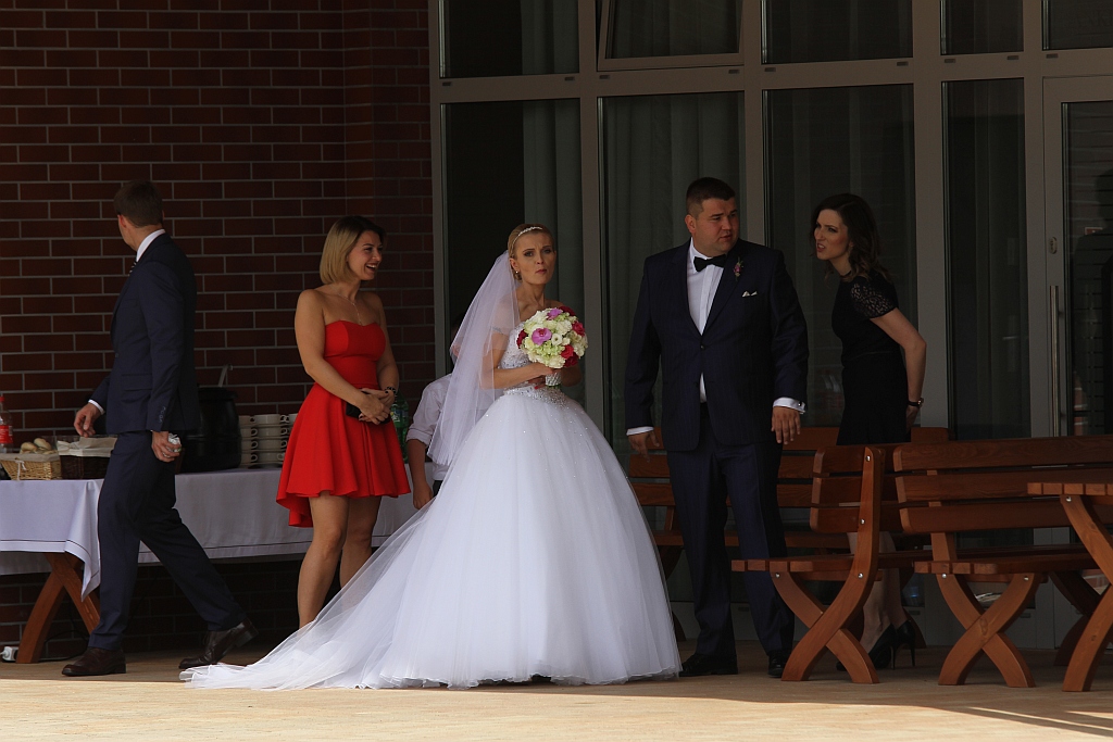 Wzięli ślub nad wodą zamiast w Urzędzie Stanu Cywilnego