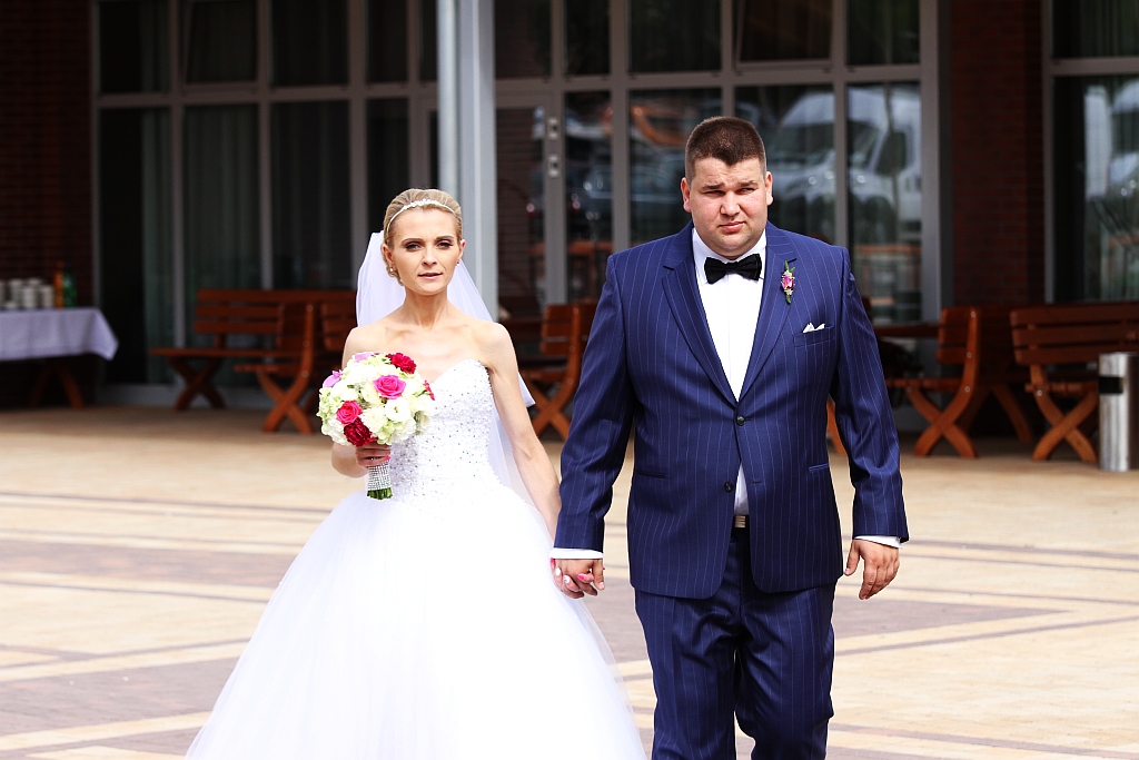Wzięli ślub nad wodą zamiast w Urzędzie Stanu Cywilnego
