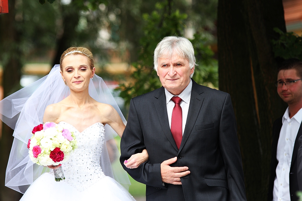 Wzięli ślub nad wodą zamiast w Urzędzie Stanu Cywilnego