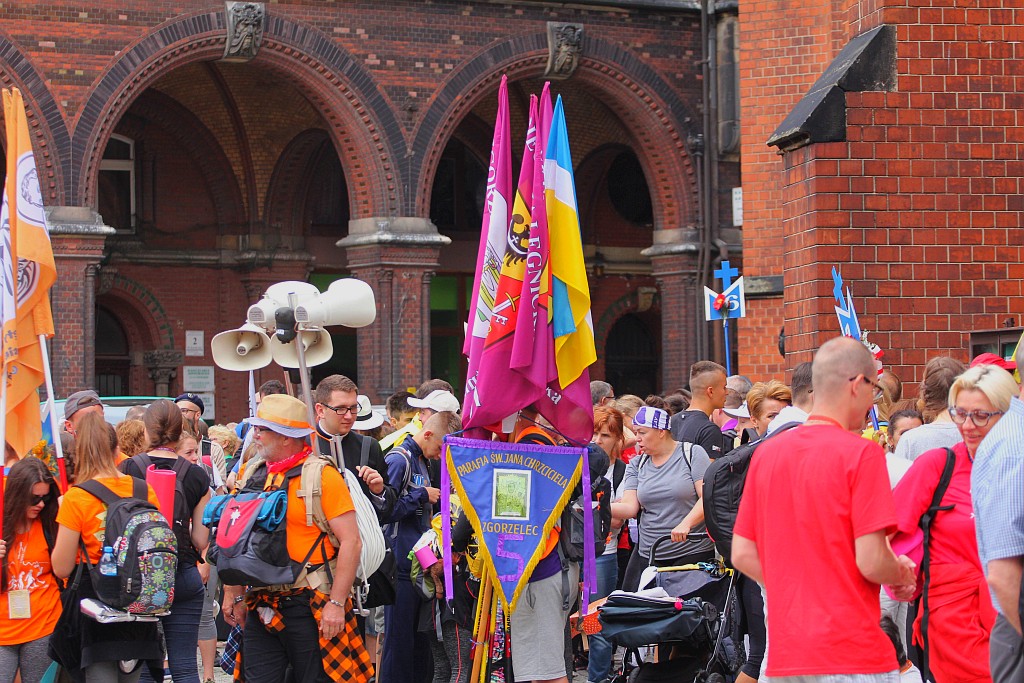 Blisko dziewięciuset pątników wyruszyło do Częstochowy