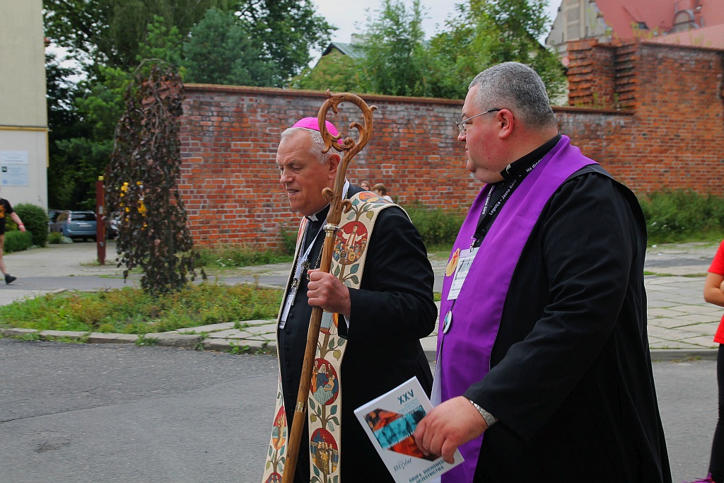 Blisko dziewięciuset pątników wyruszyło do Częstochowy