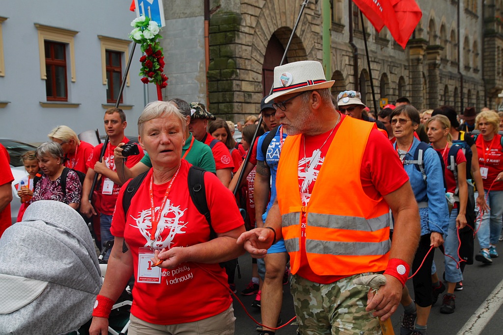 Blisko dziewięciuset pątników wyruszyło do Częstochowy