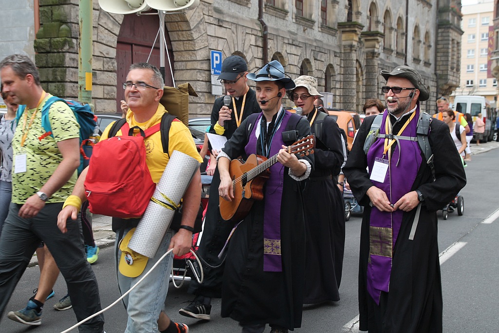 Blisko dziewięciuset pątników wyruszyło do Częstochowy