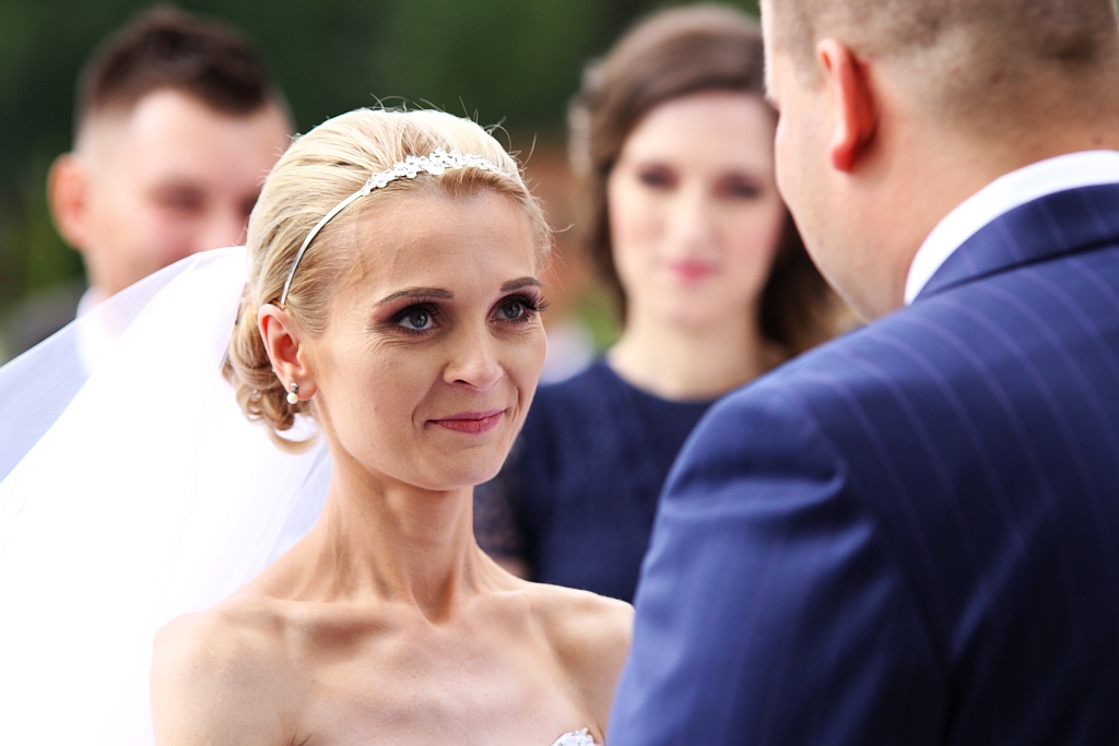 Wzięli ślub nad wodą zamiast w Urzędzie Stanu Cywilnego