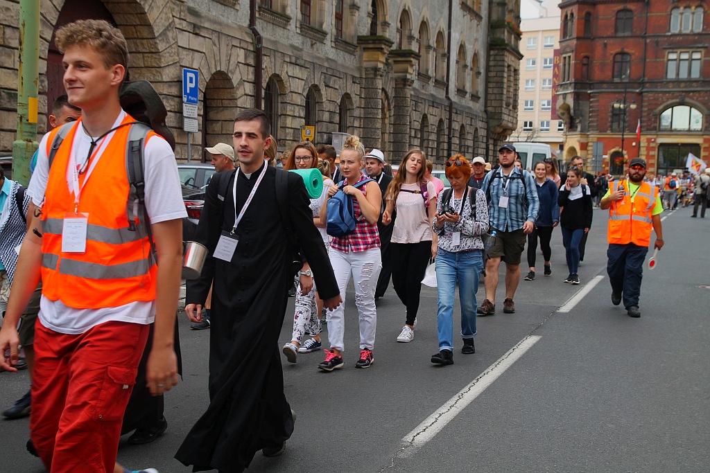 Blisko dziewięciuset pątników wyruszyło do Częstochowy