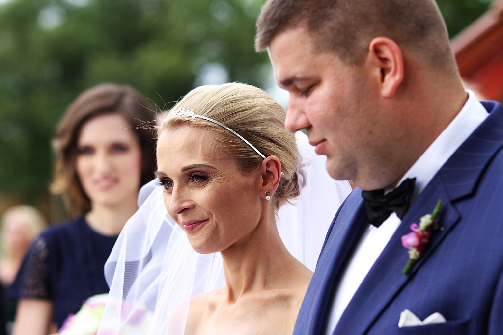 Wzięli ślub nad wodą zamiast w Urzędzie Stanu Cywilnego
