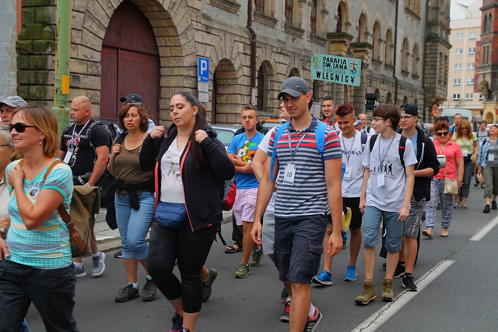 Blisko dziewięciuset pątników wyruszyło do Częstochowy