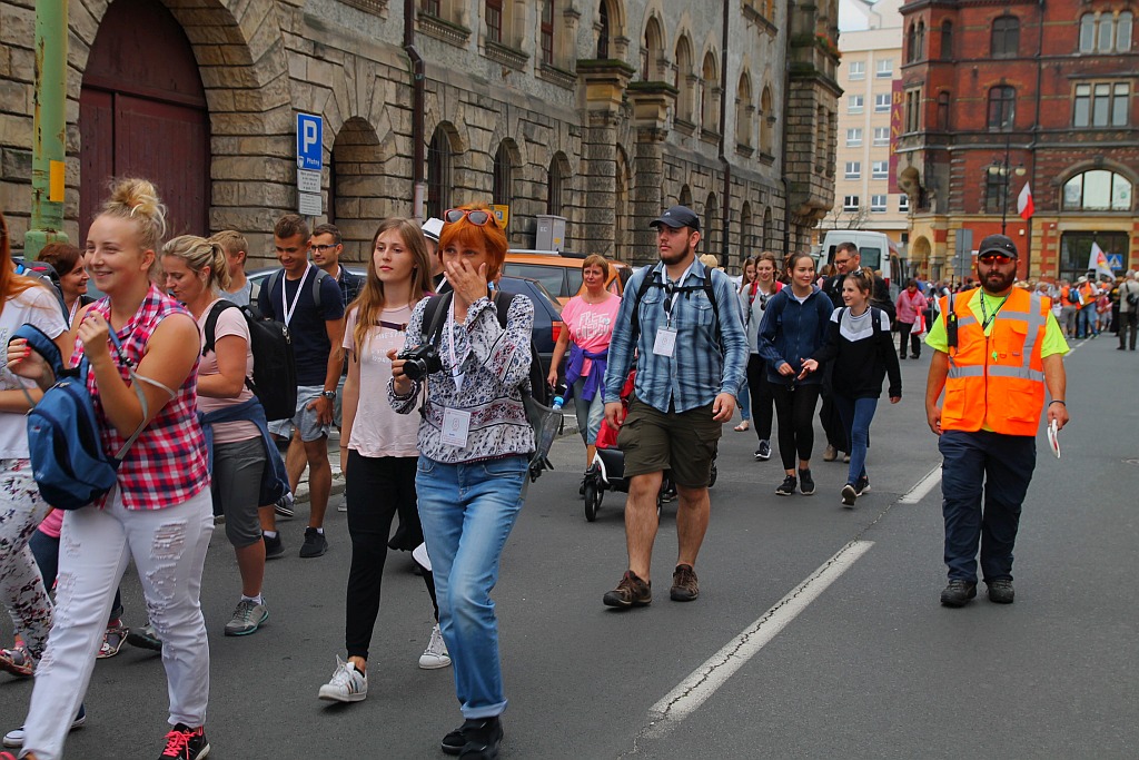 Blisko dziewięciuset pątników wyruszyło do Częstochowy