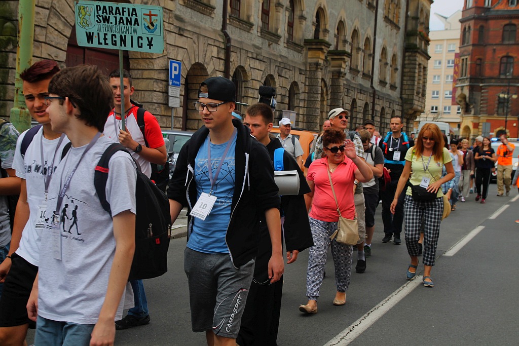 Blisko dziewięciuset pątników wyruszyło do Częstochowy