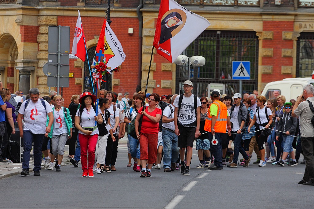 Blisko dziewięciuset pątników wyruszyło do Częstochowy
