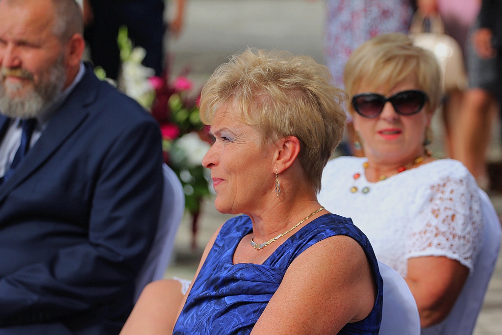 Wzięli ślub nad wodą zamiast w Urzędzie Stanu Cywilnego