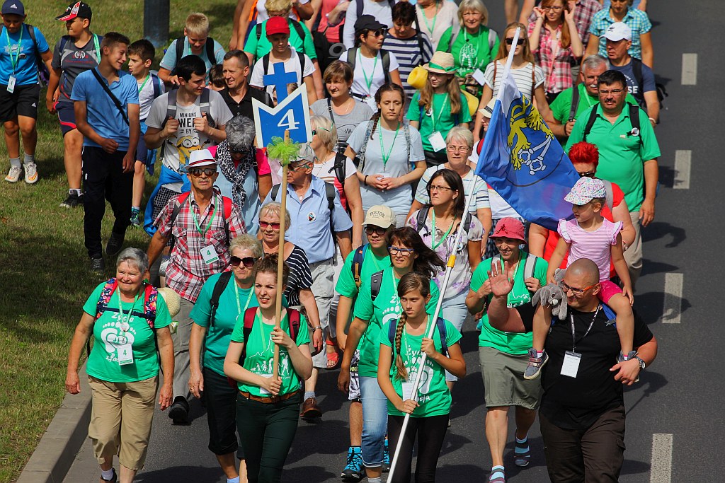 Blisko dziewięciuset pątników wyruszyło do Częstochowy
