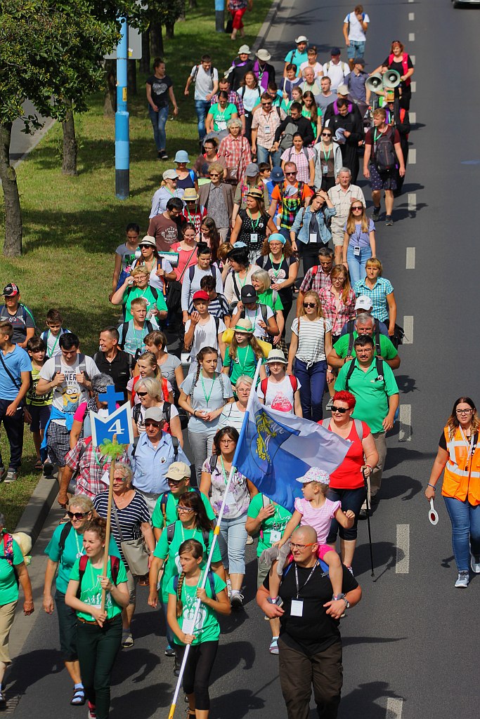 Blisko dziewięciuset pątników wyruszyło do Częstochowy