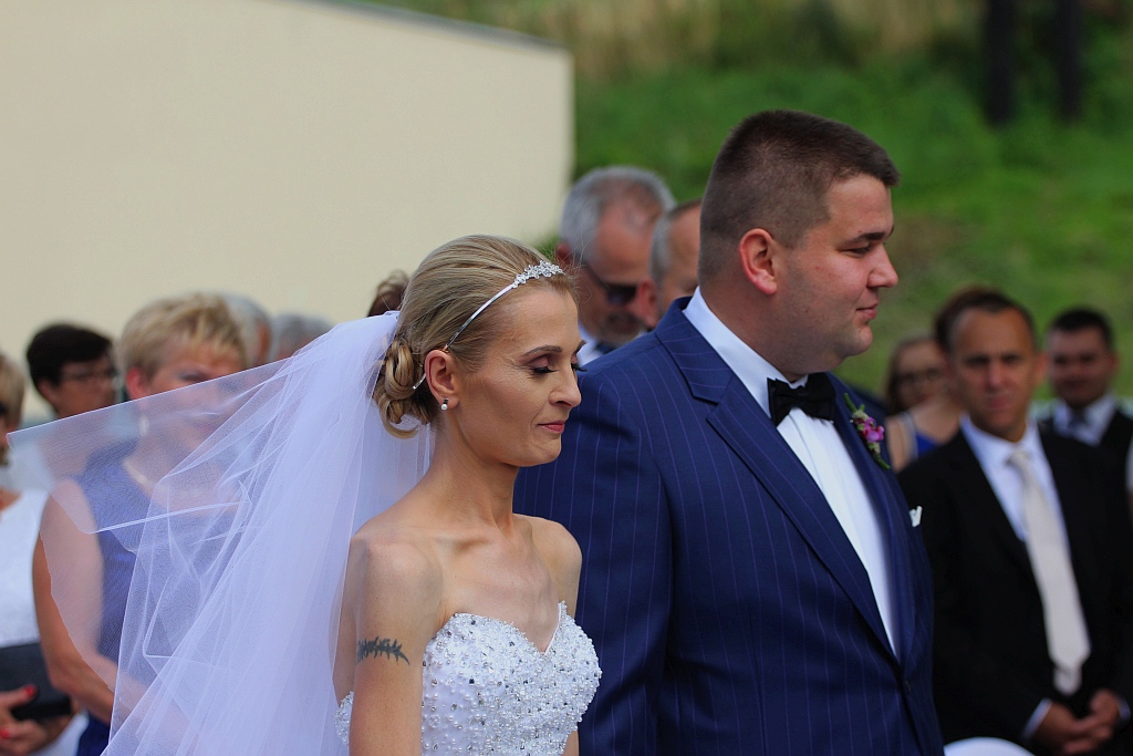 Wzięli ślub nad wodą zamiast w Urzędzie Stanu Cywilnego