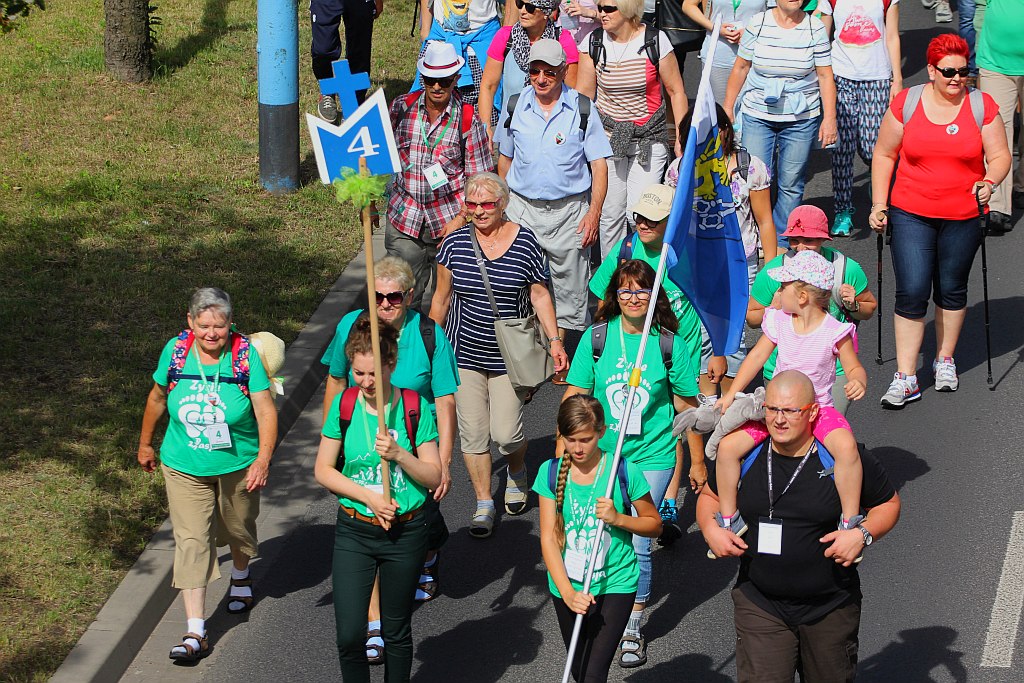 Blisko dziewięciuset pątników wyruszyło do Częstochowy
