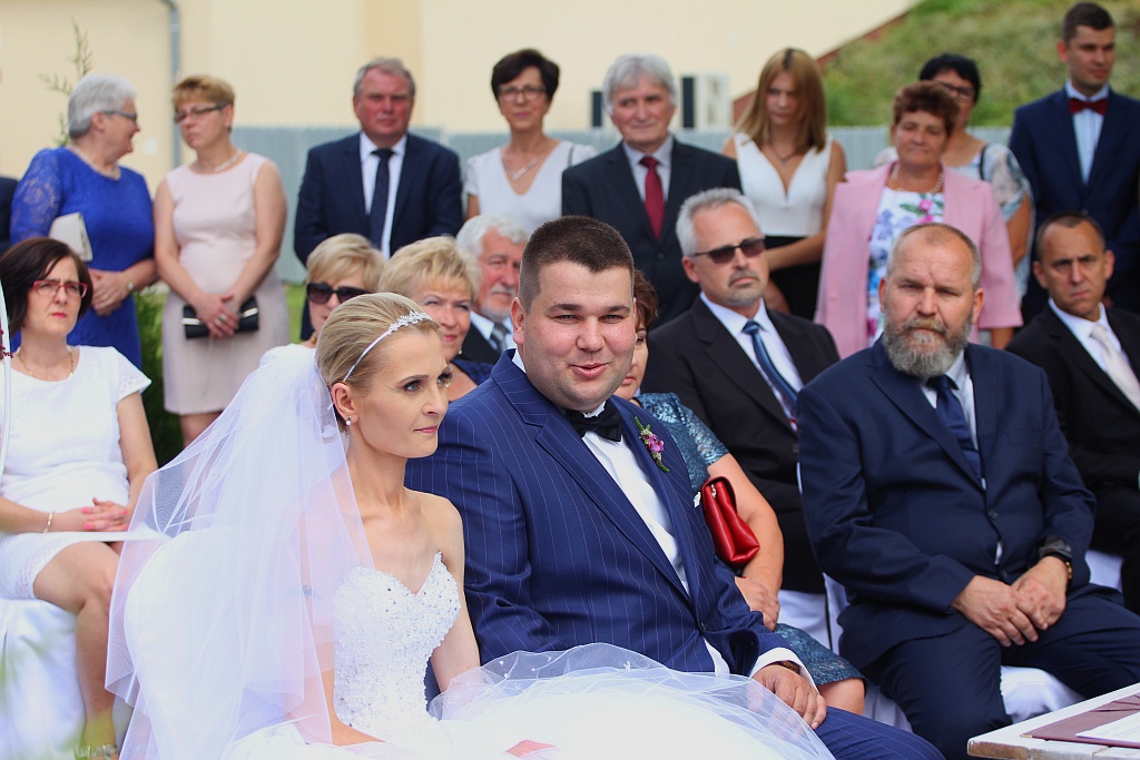 Wzięli ślub nad wodą zamiast w Urzędzie Stanu Cywilnego