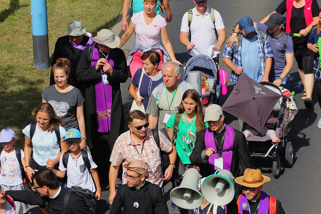 Blisko dziewięciuset pątników wyruszyło do Częstochowy