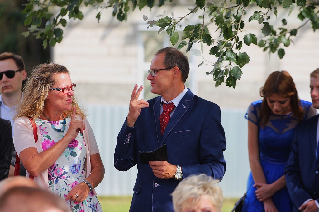 Wzięli ślub nad wodą zamiast w Urzędzie Stanu Cywilnego