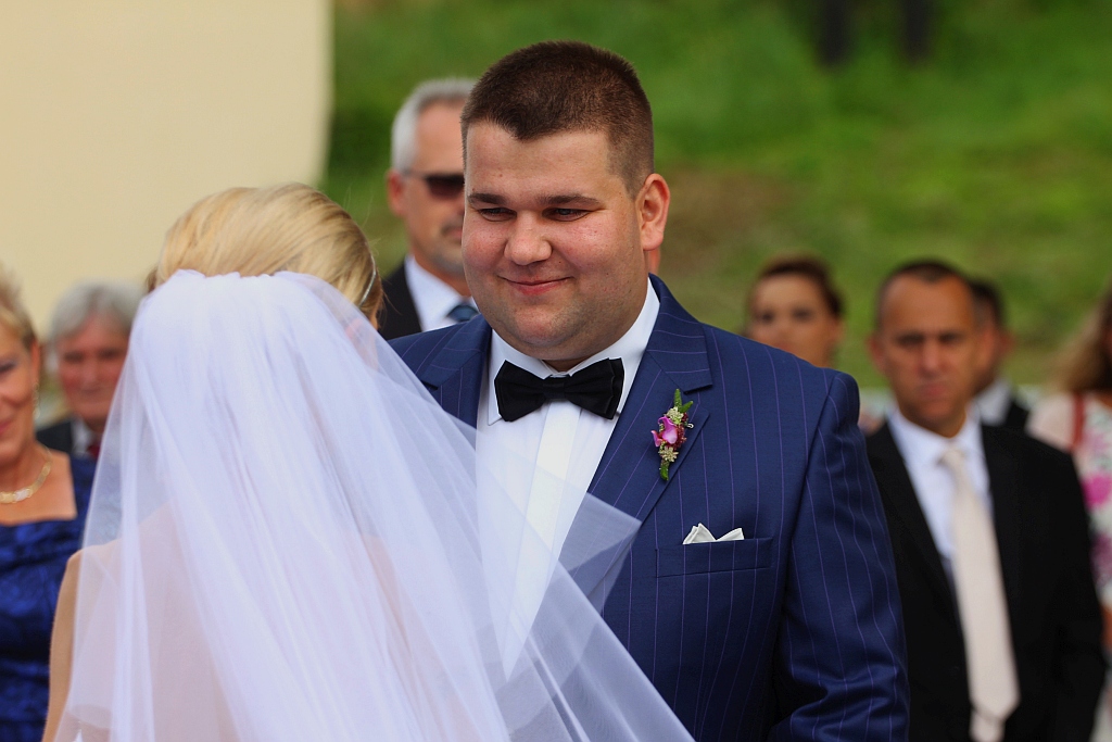 Wzięli ślub nad wodą zamiast w Urzędzie Stanu Cywilnego