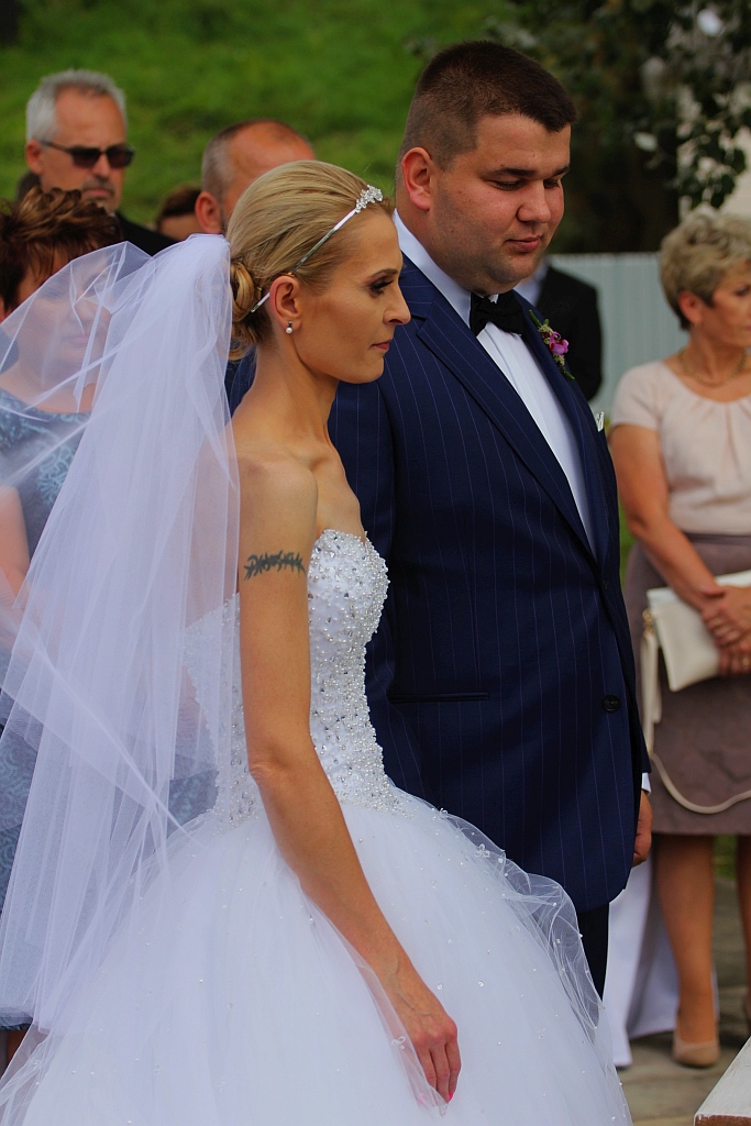 Wzięli ślub nad wodą zamiast w Urzędzie Stanu Cywilnego