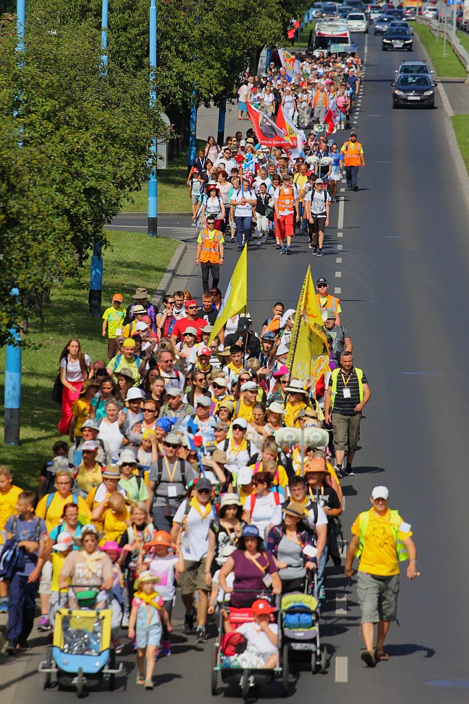 Blisko dziewięciuset pątników wyruszyło do Częstochowy