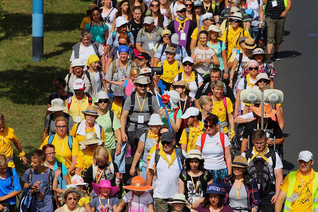 Blisko dziewięciuset pątników wyruszyło do Częstochowy