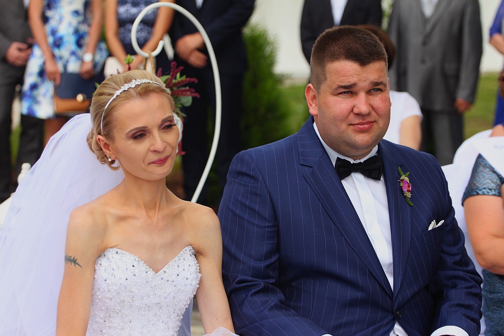 Wzięli ślub nad wodą zamiast w Urzędzie Stanu Cywilnego