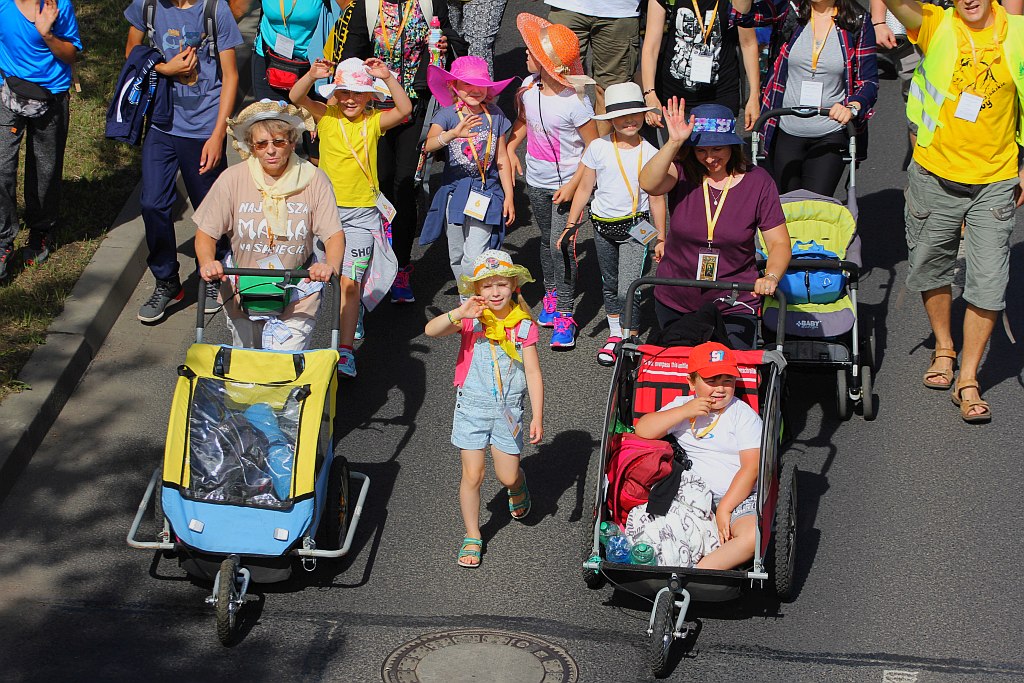 Blisko dziewięciuset pątników wyruszyło do Częstochowy