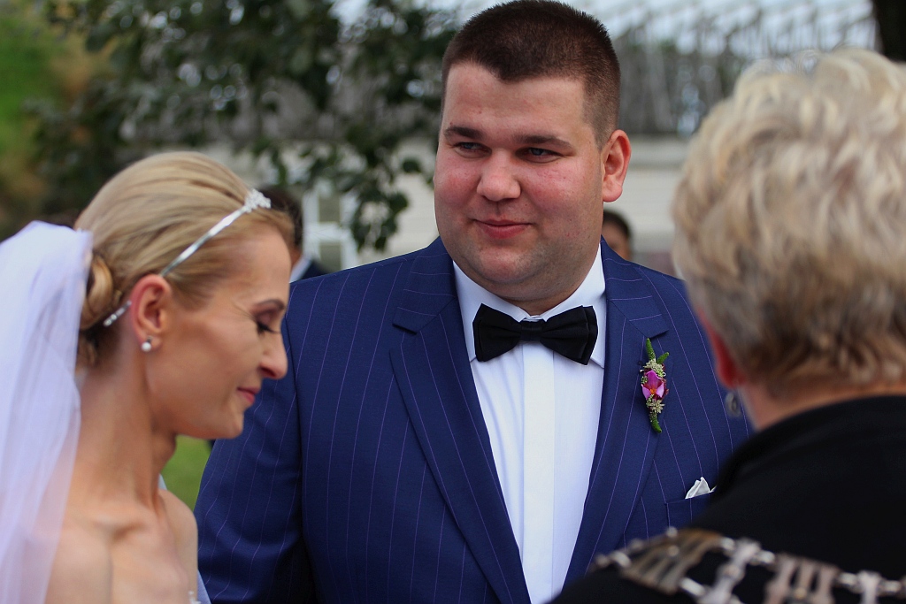 Wzięli ślub nad wodą zamiast w Urzędzie Stanu Cywilnego
