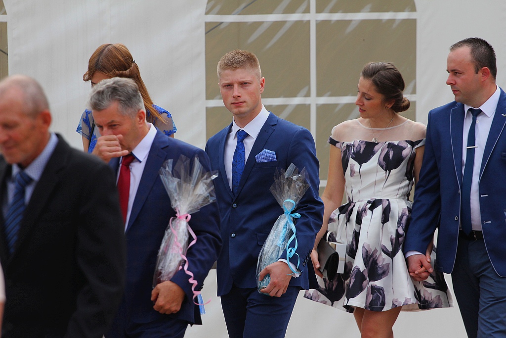 Wzięli ślub nad wodą zamiast w Urzędzie Stanu Cywilnego