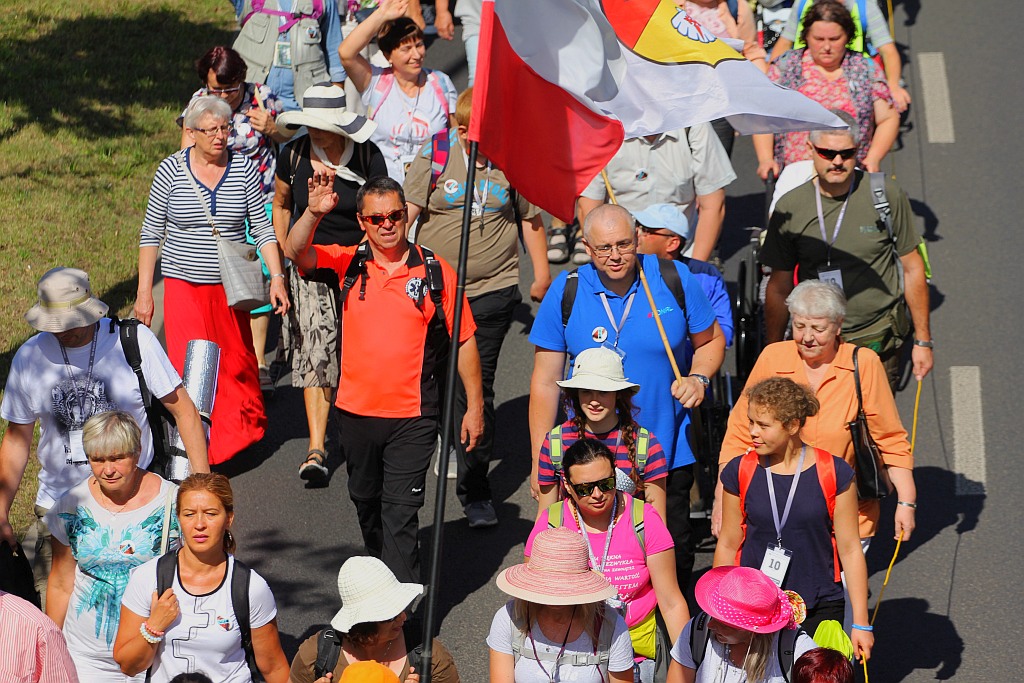 Blisko dziewięciuset pątników wyruszyło do Częstochowy