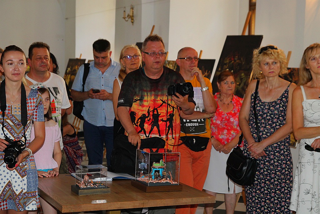 Powstanie Warszawskie w skali 1:35 w Legnickim Centrum Kultury