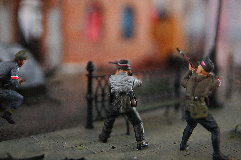 Powstanie Warszawskie w skali 1:35 w Legnickim Centrum Kultury