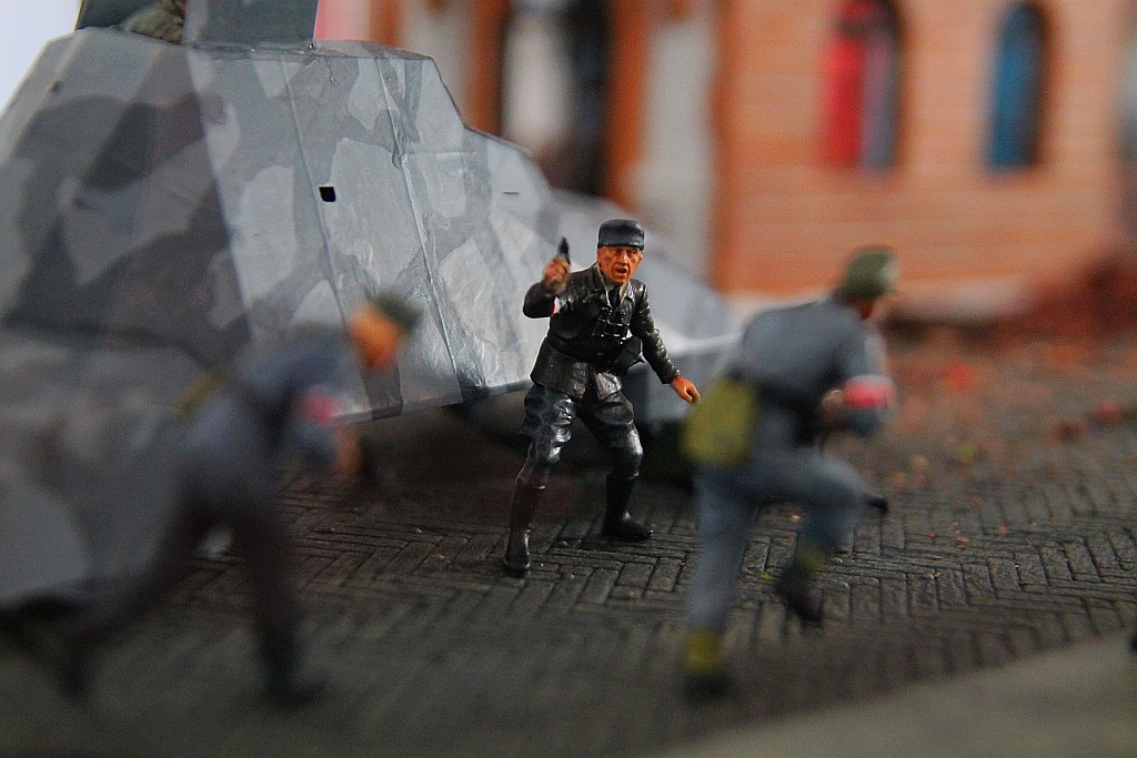 Powstanie Warszawskie w skali 1:35 w Legnickim Centrum Kultury
