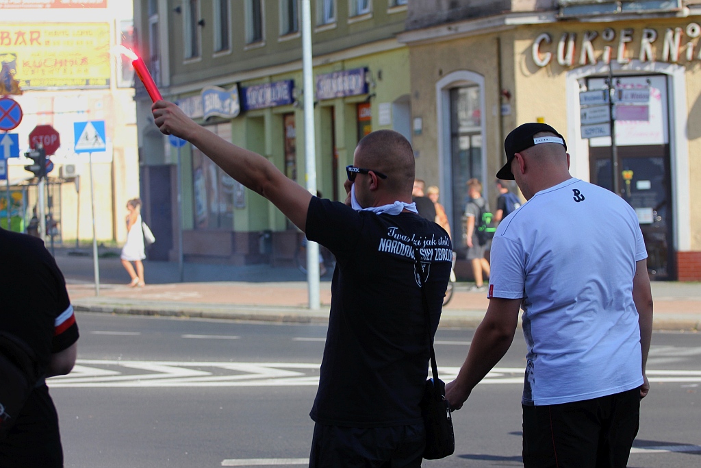 Legnicka Grupa Patriotyczna zatrzymała ruch na placu Wilsona