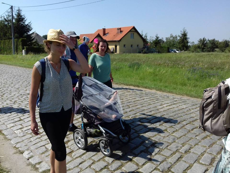 Czwarty upalny dzień pielgrzymów w drodze na Jasną Górę