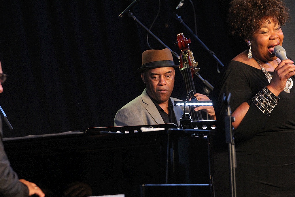 Pełna Sala Maneżowa na koncercie Deborah Brown Quartet